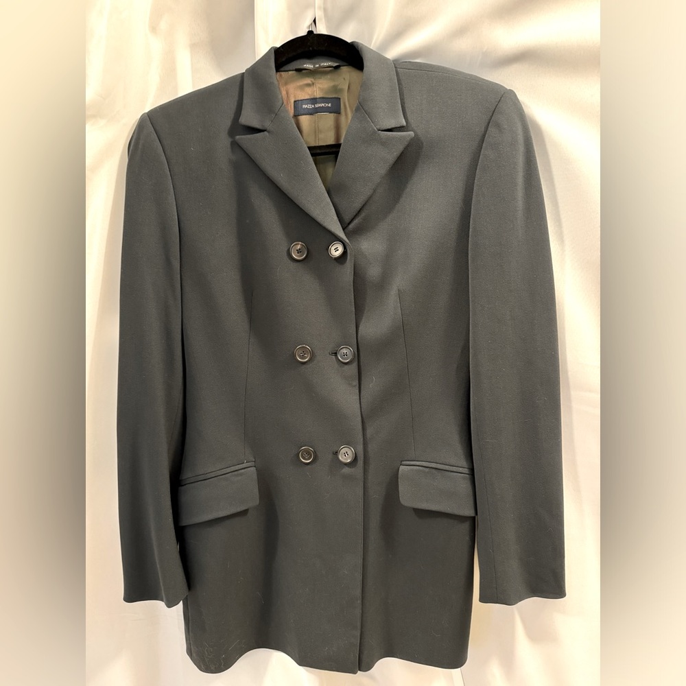 Beautiful Piazza Sempione Italian wool double breasted fitted jacket.